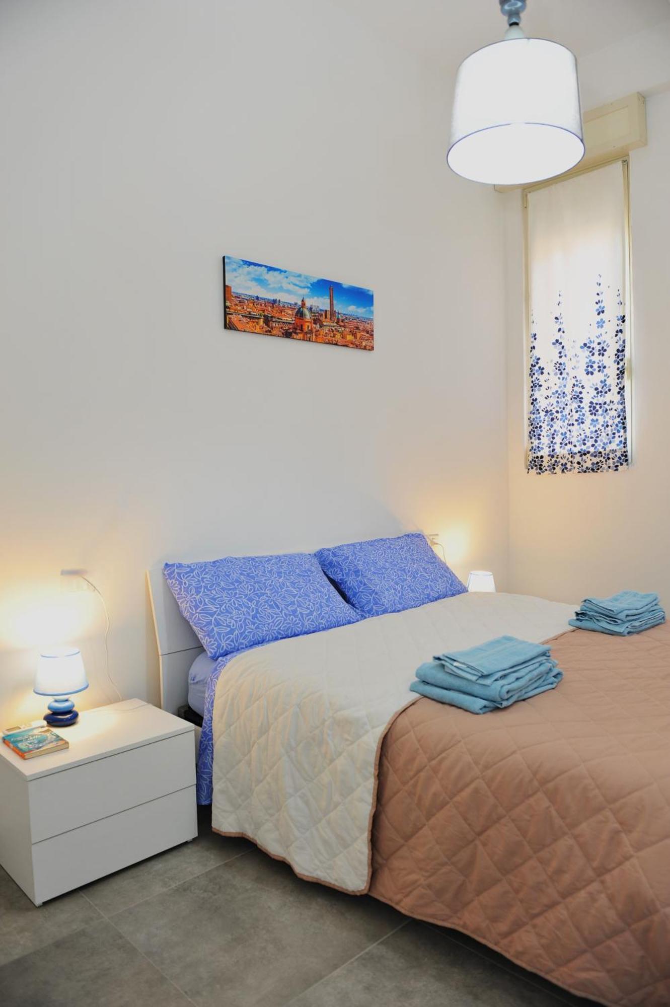 Apartamento La Dimora In Blu Bolonia Exterior foto